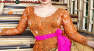 Video Kebaya Oranye Viral