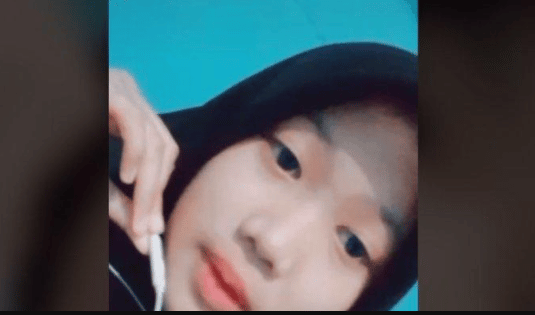 Video Museum Jilbab Hitam